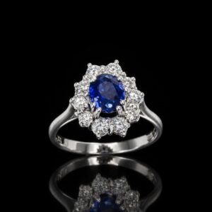 LUXUSNÍ PRSTEN SE SAFÍREM A DIAMANTY